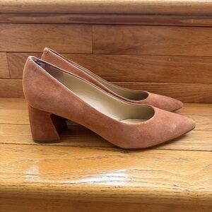 Marc Fisher LTD Women's Suede Pump Size 8 M Block Heel